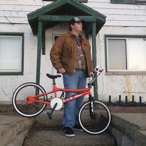 Meet your Posher, Douglas